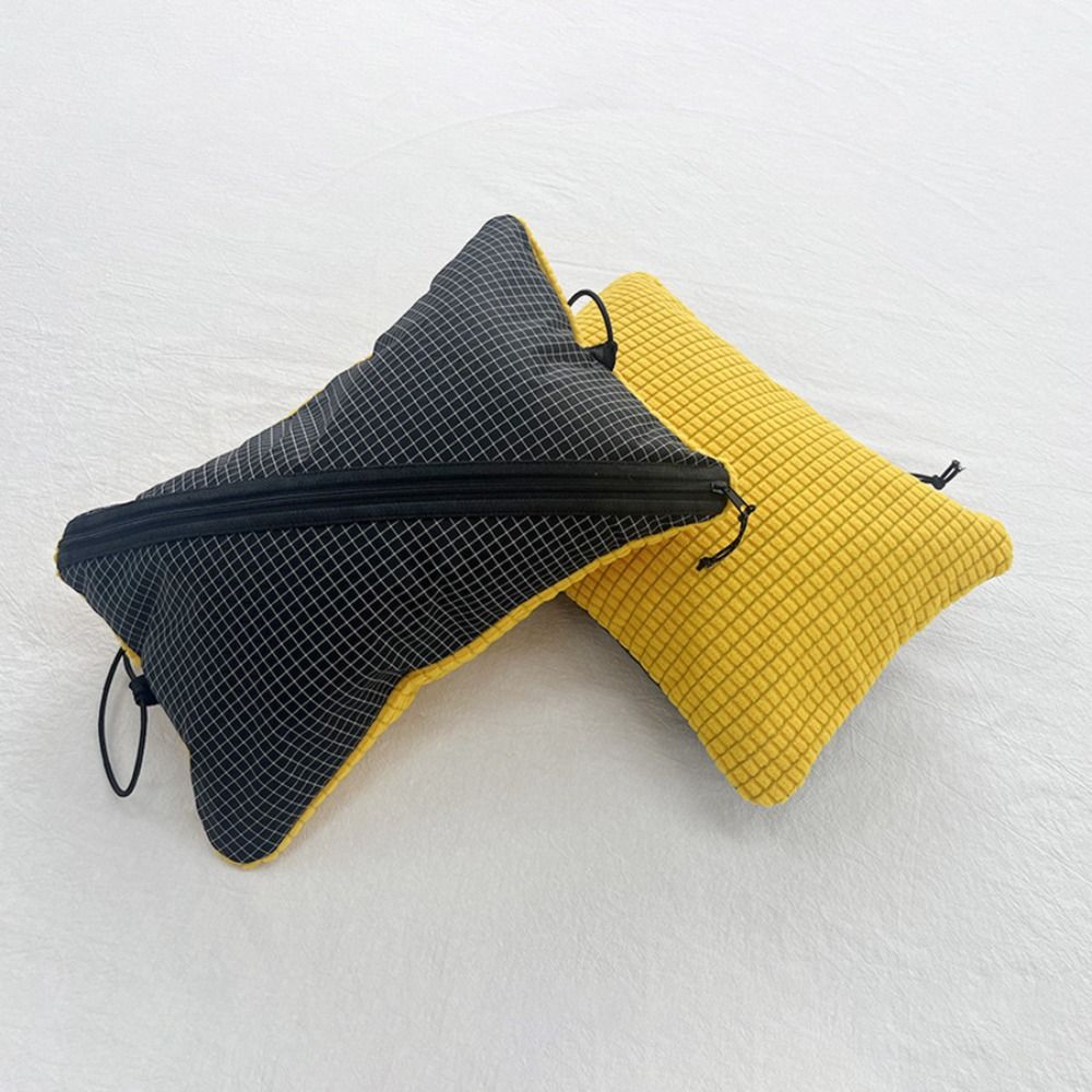 حقيبة تخزين ووسادة 2 في 1 بلون - مراجعة Camp Pillow Compressible وسعره